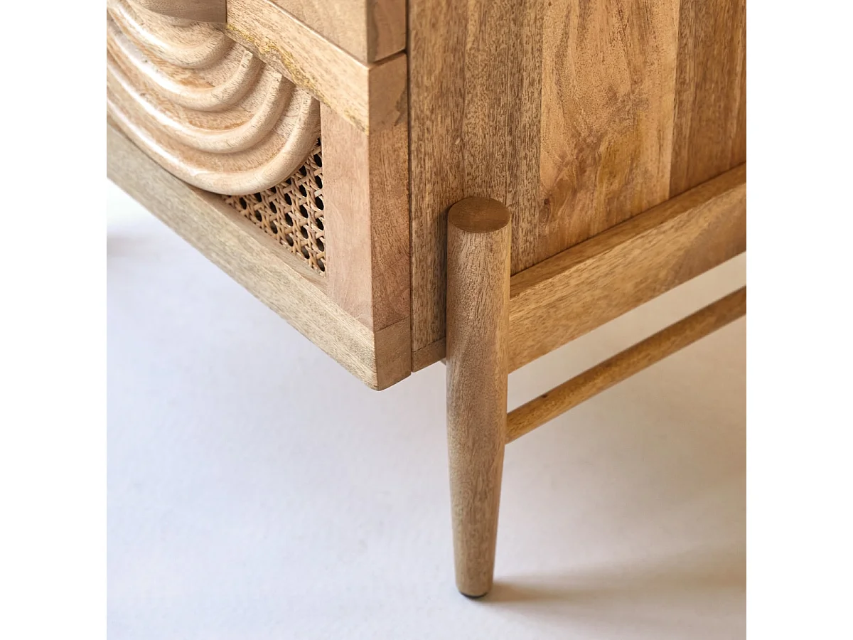 Nachttisch aus massivem Mangoholz und Rattan