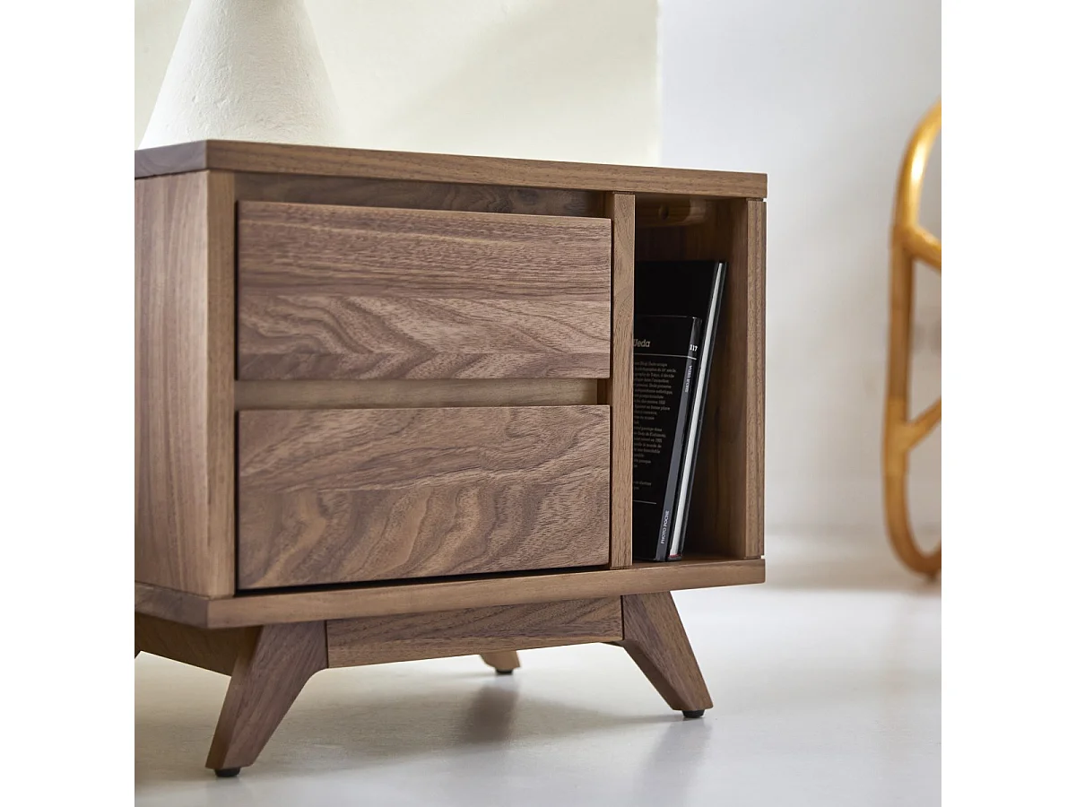 Nachttisch aus Nussbaumholz Esmée