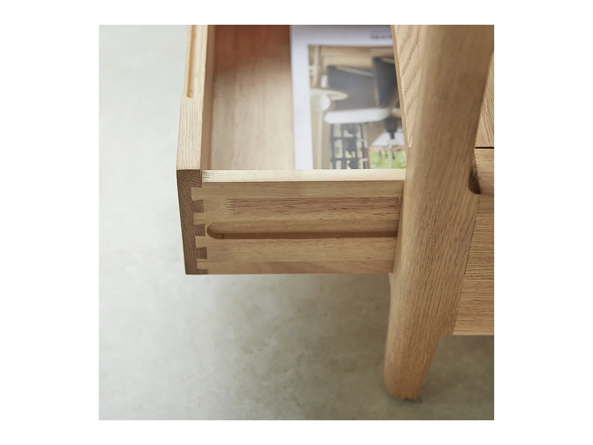 Nachttisch Arto aus massiver Eiche mit 1 Schublade