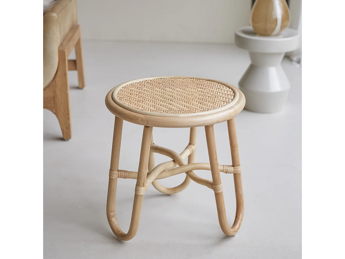 Nachttisch aus Rattanstäben „Lina”