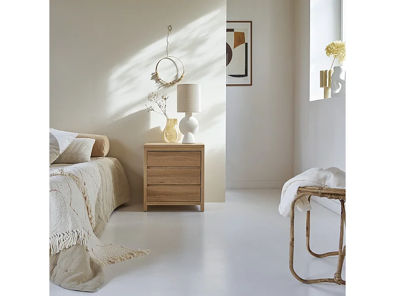 Nachttisch Eden aus massivem Eichenholz 3 Schubladen 55 cm