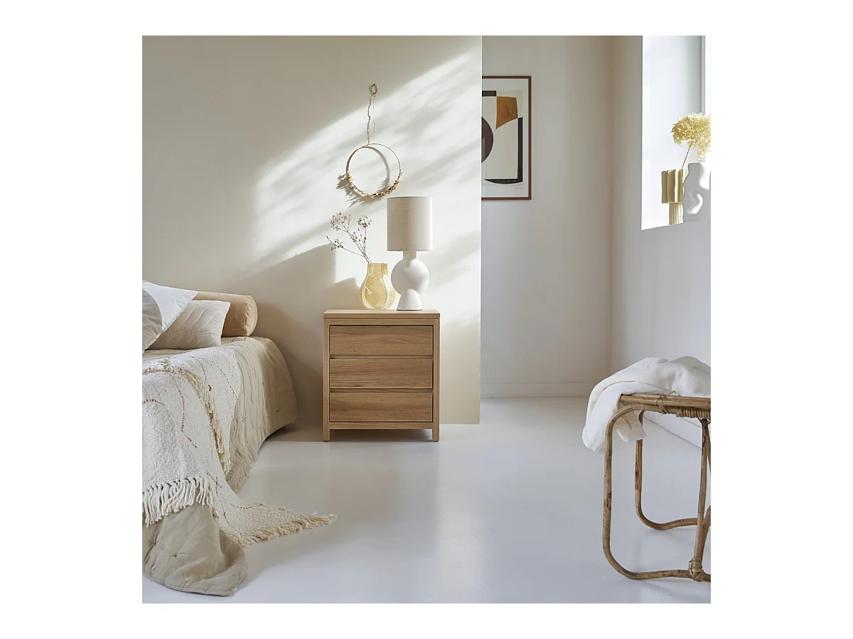 Comodino a 3 cassetti Eden in quercia massello 55 cm