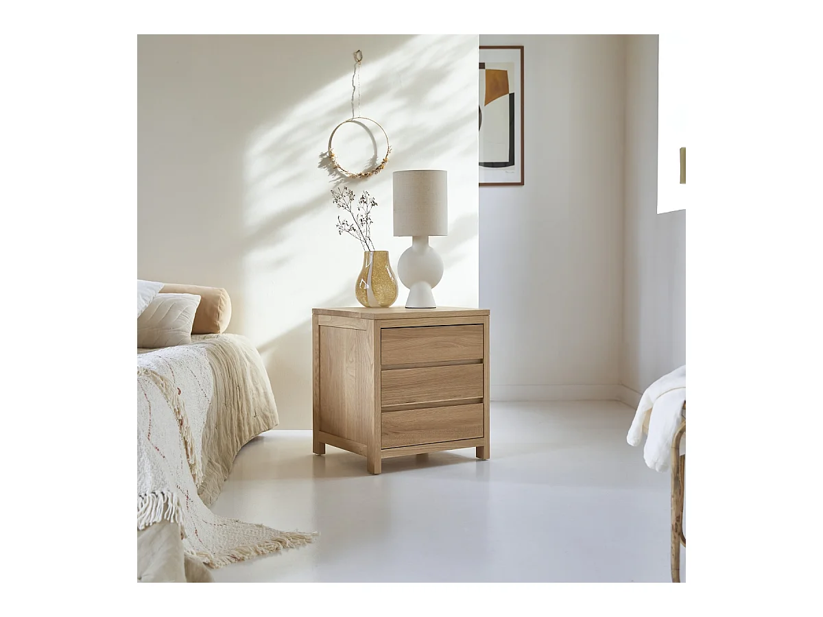Comodino a 3 cassetti Eden in quercia massello 55 cm