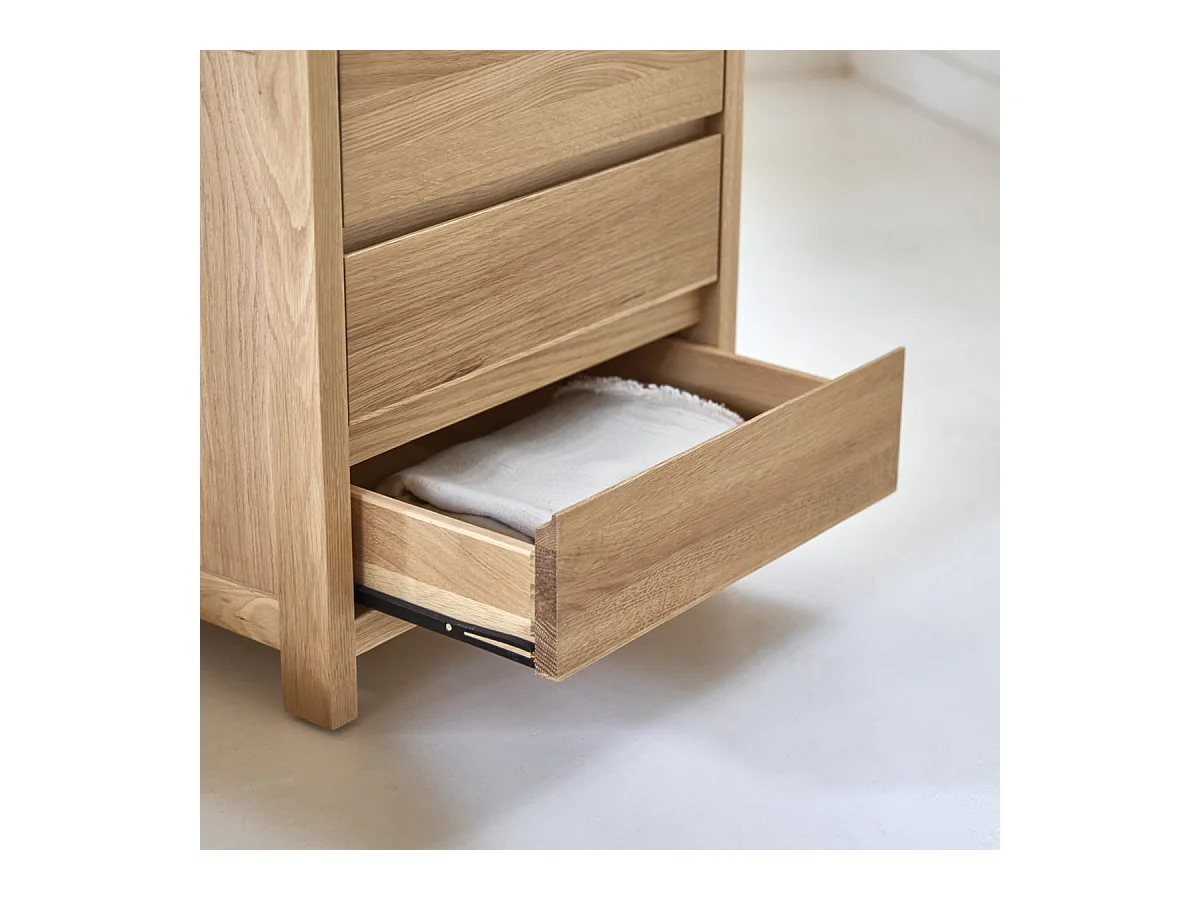 Comodino a 3 cassetti Eden in quercia massello 55 cm