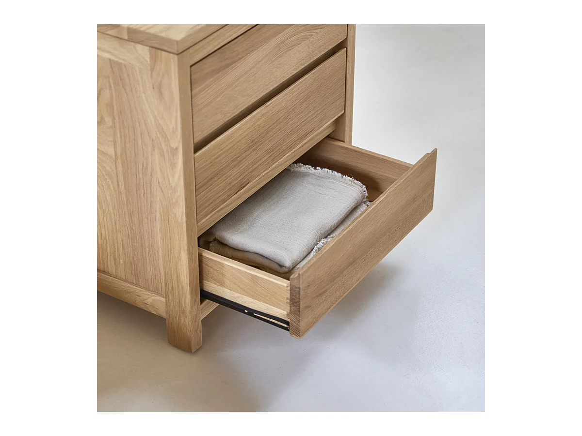 Comodino a 3 cassetti Eden in quercia massello 55 cm