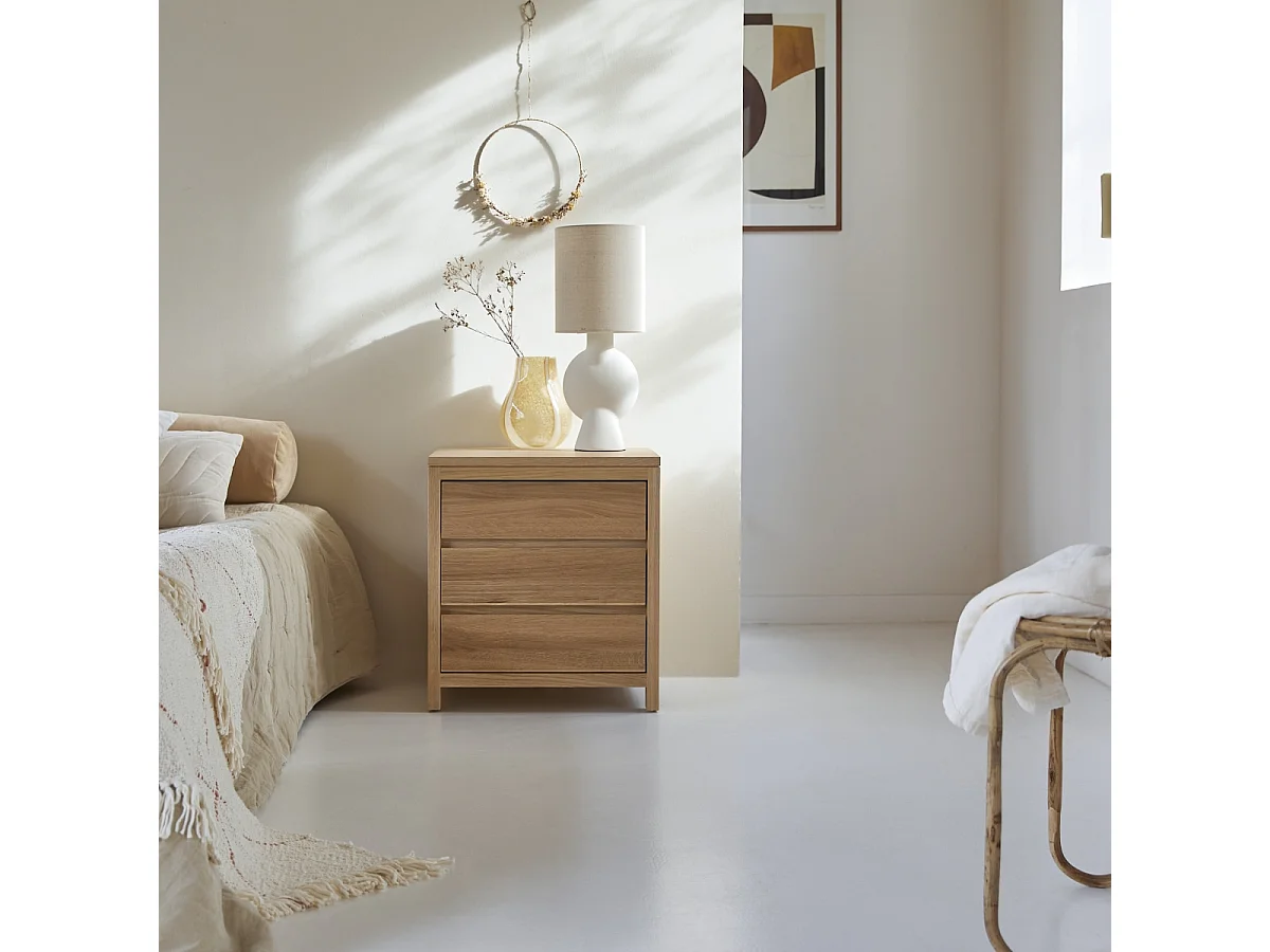 Comodino a 3 cassetti Eden in quercia massello 55 cm