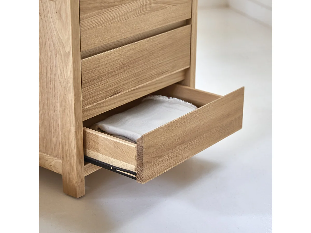 Comodino a 3 cassetti Eden in quercia massello 55 cm