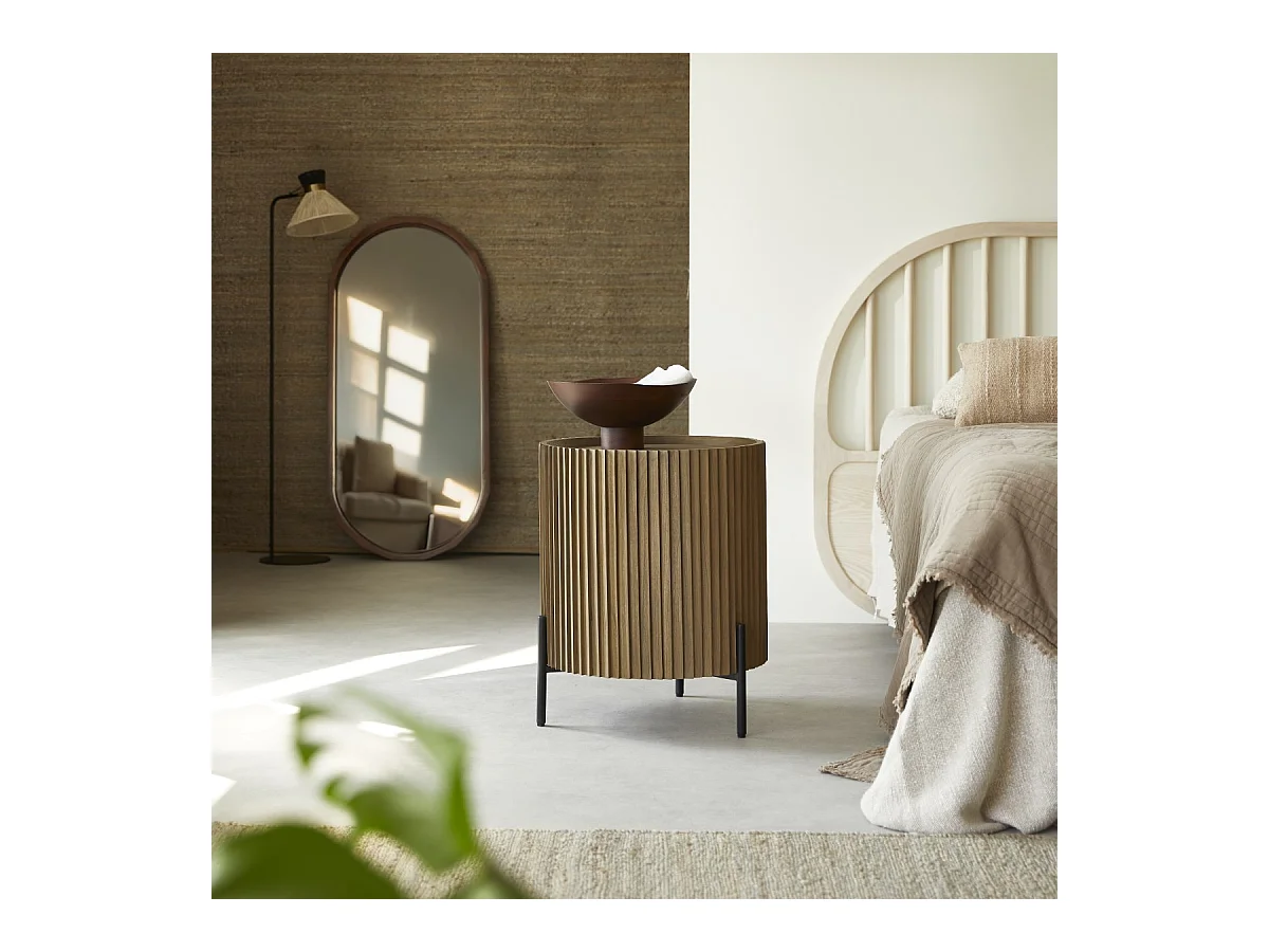 Nachttisch aus Mindiholz Lou