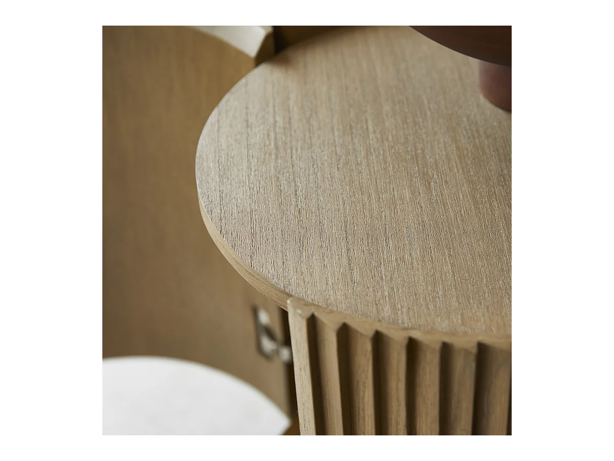 Nachttisch aus Mindiholz Lou