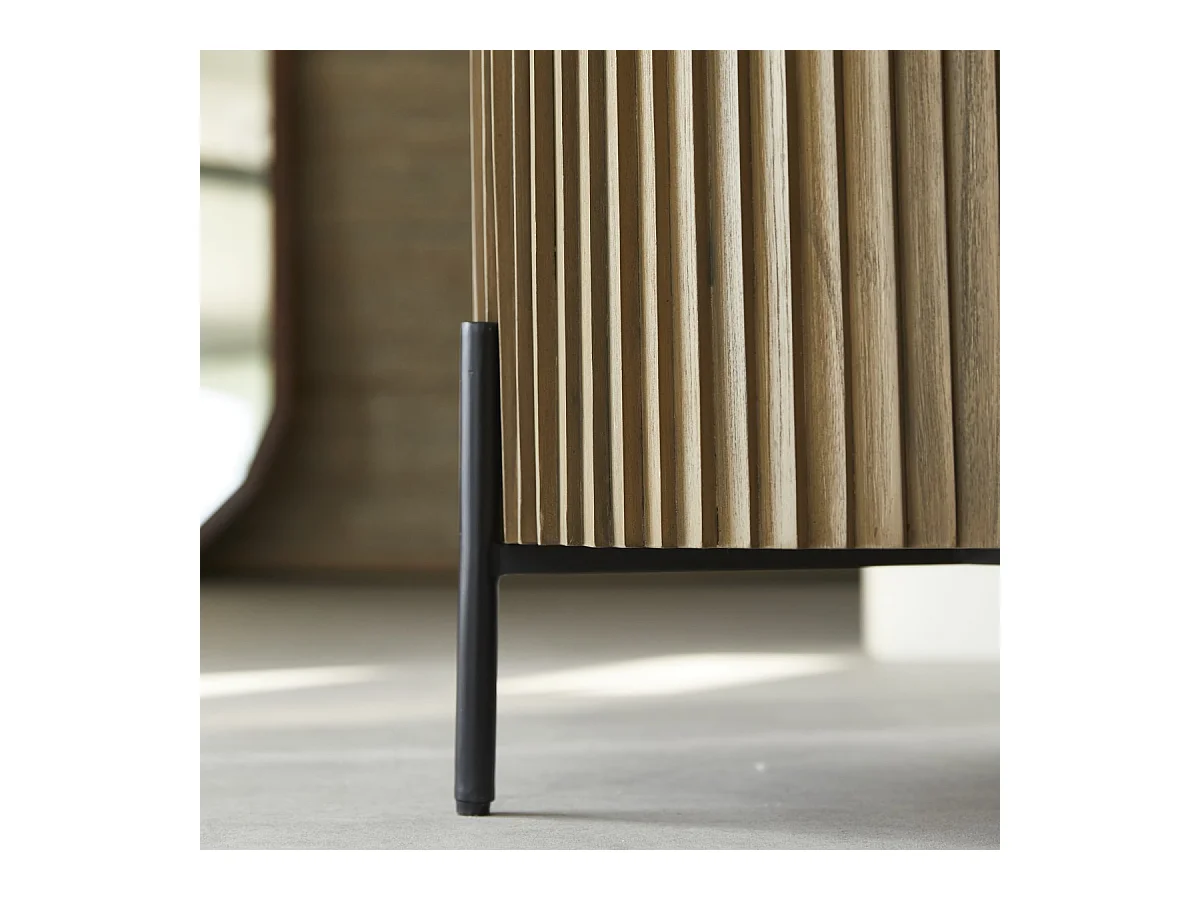 Nachttisch aus Mindiholz Lou