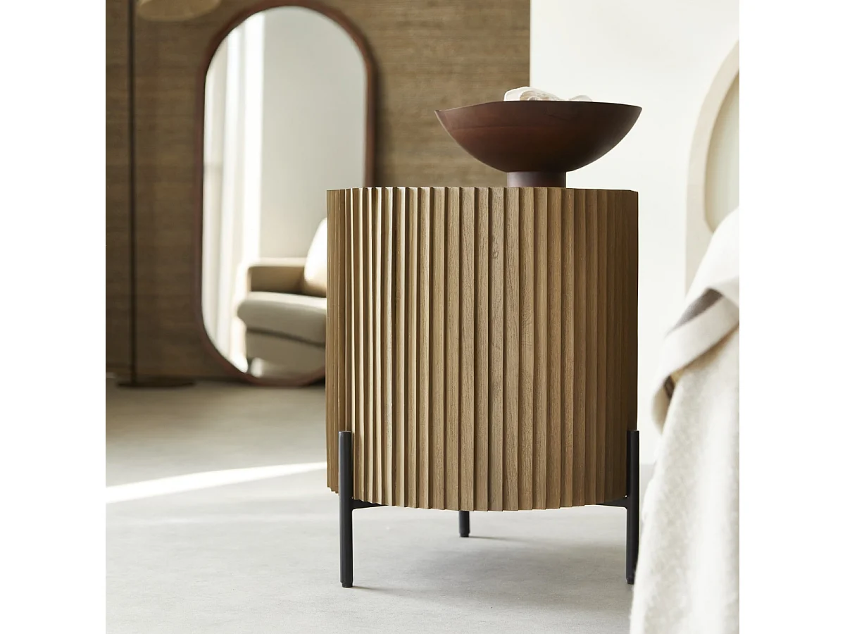 Comodino in legno di mindi Lou