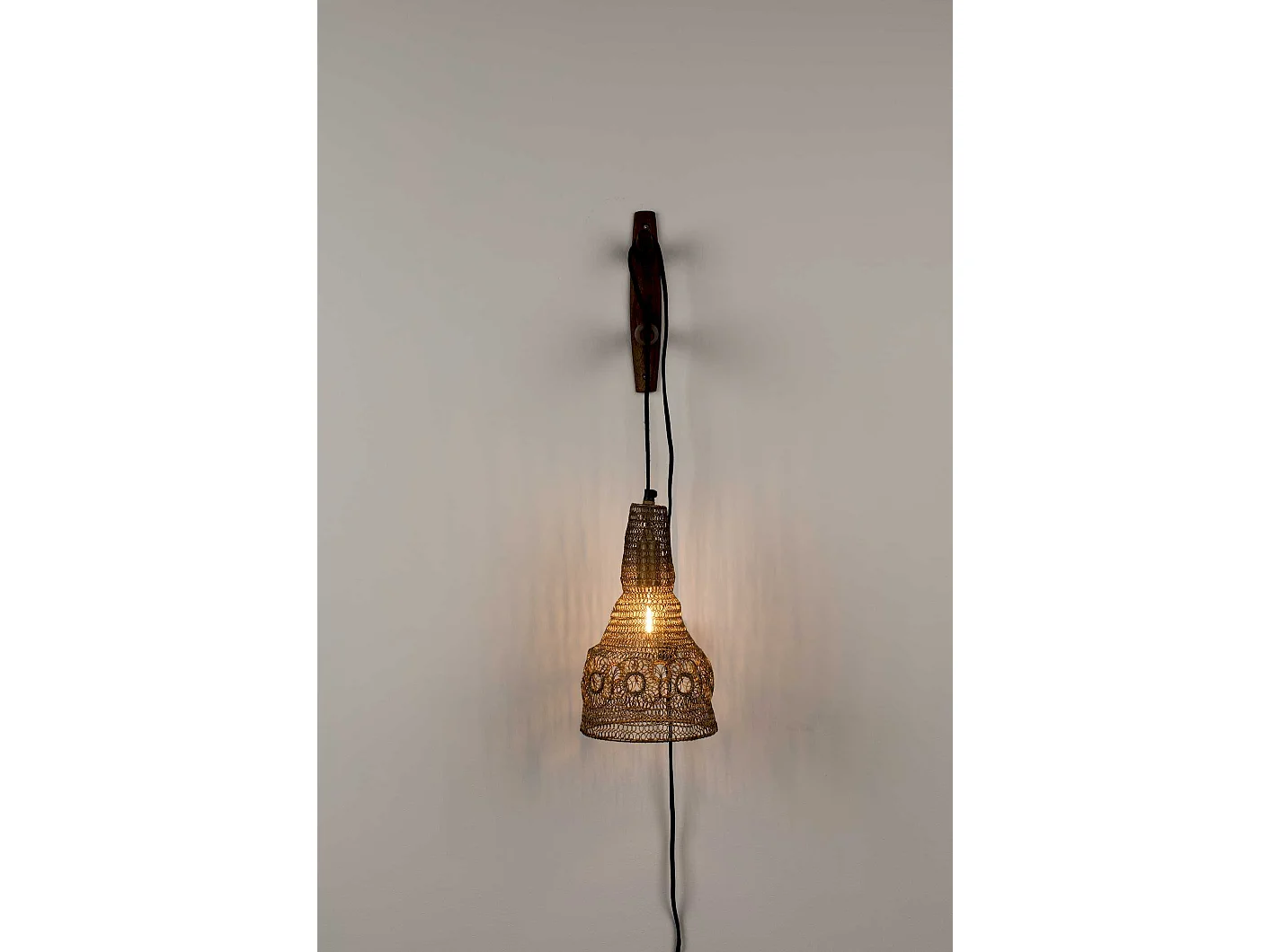 Lampe murale suspendu en métal maille Alen - Boite a design