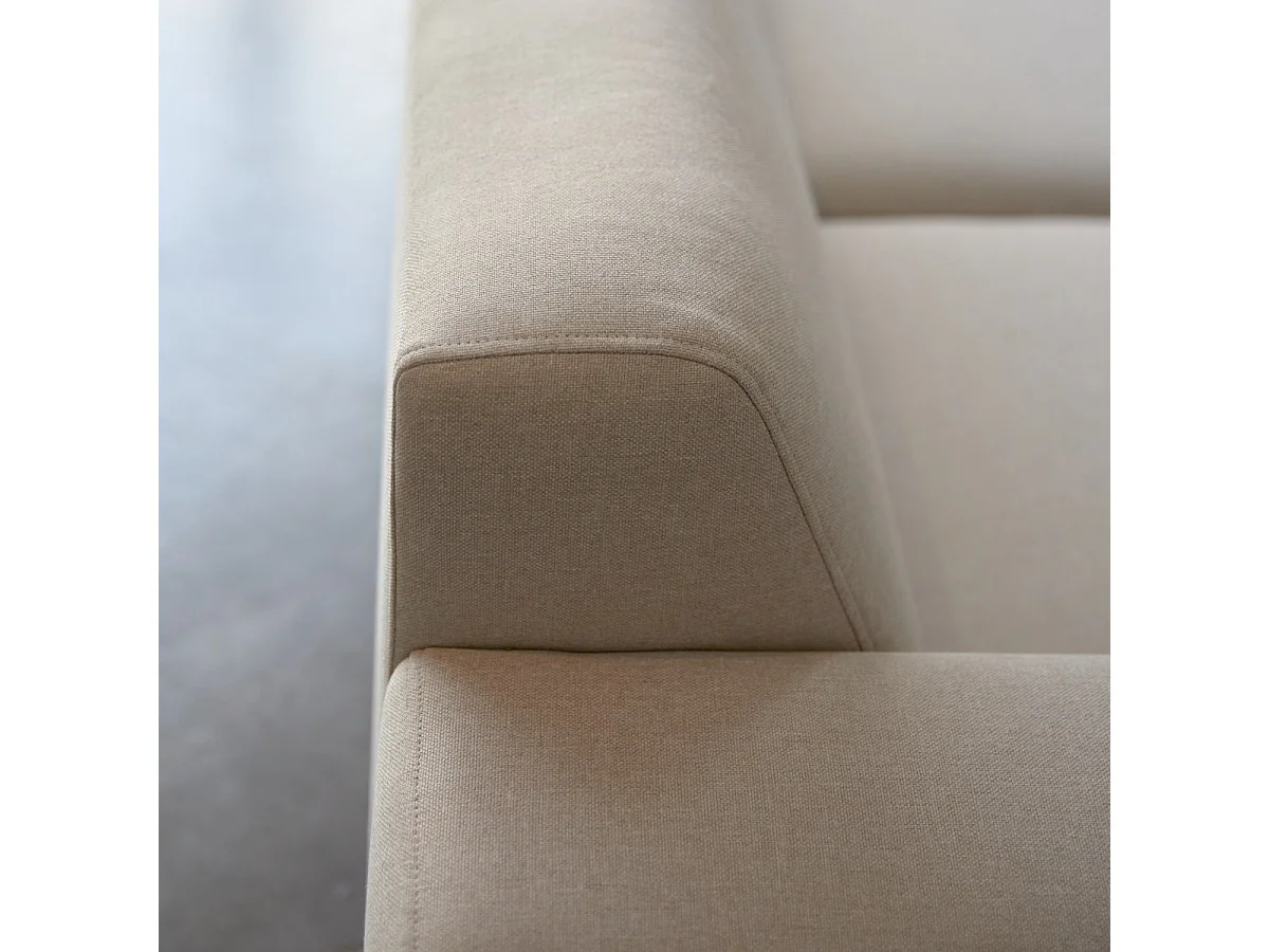 Ecksofa Lars mit Eckelement links und ecrufarbenem Stoffbezug 300 x 150 cm ,5-Sitzer