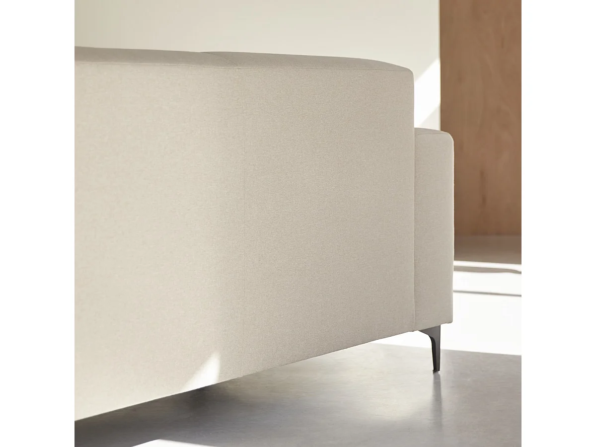 2,5-Sitzer-Sofa Lars mit ecrufarbenem Stoffbezug