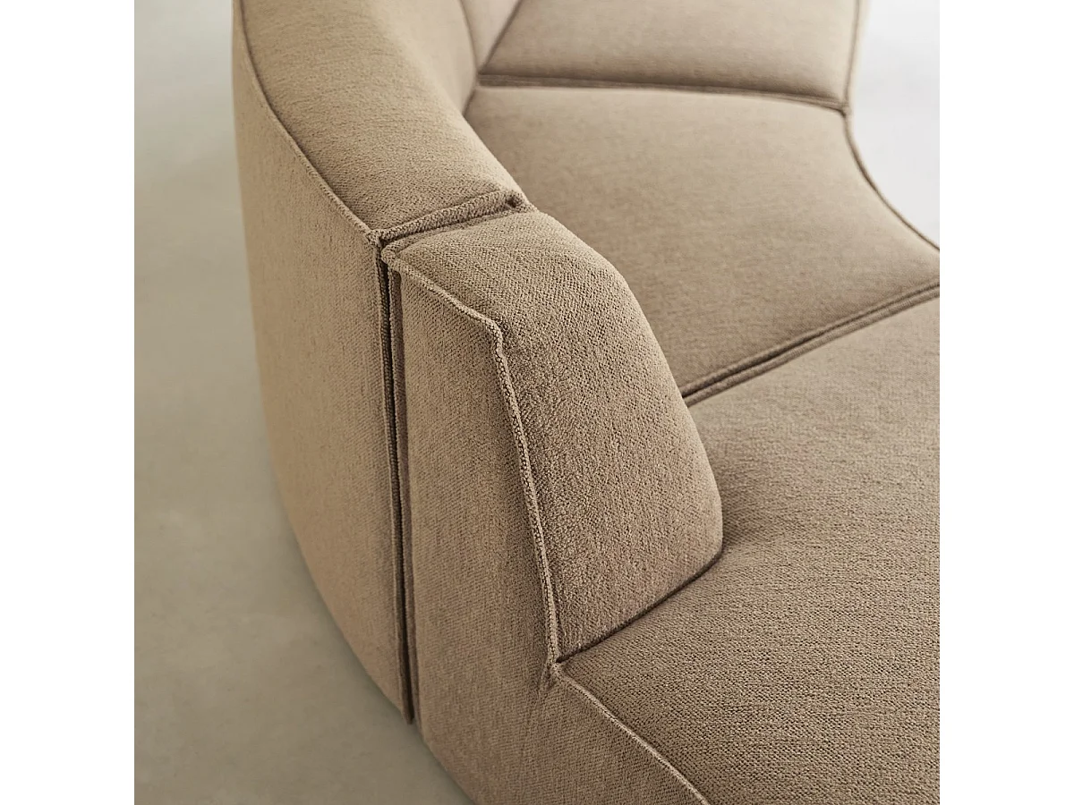 Seduta modulabile Dario a 4 posti in tessuto cammello