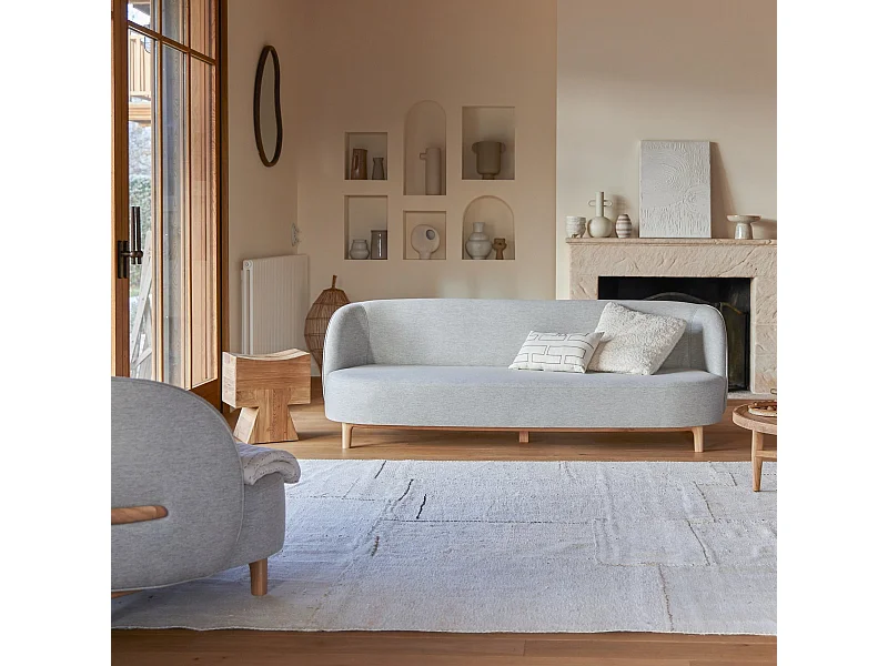 Divano Hoya in rovere massello e tessuto grigio da 3 posti, 3 posti