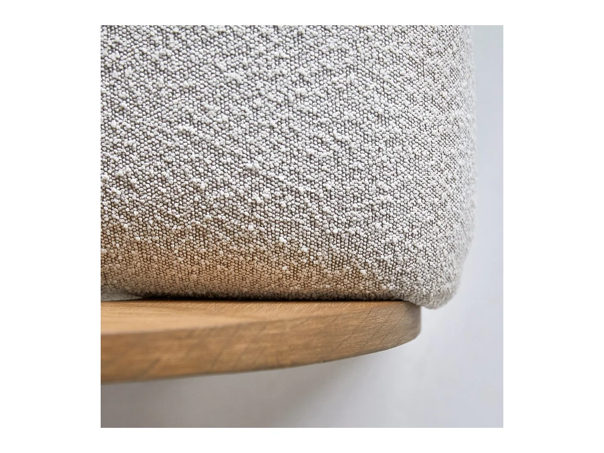 Sessel Boti aus massivem Mindiholz und ecrufarbenem Stoff ,1-Sitz