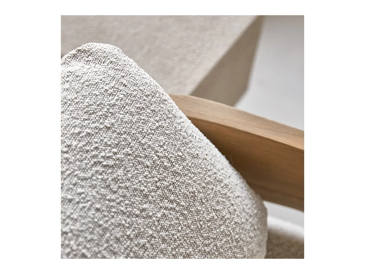 Sessel Boti aus massivem Mindiholz und ecrufarbenem Stoff ,1-Sitz