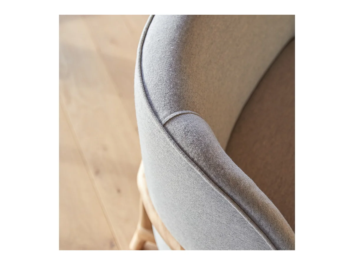 Sessel Hoya mit massivem Eichenholzgestell und grauem Stoffbezug ,1-Sitz