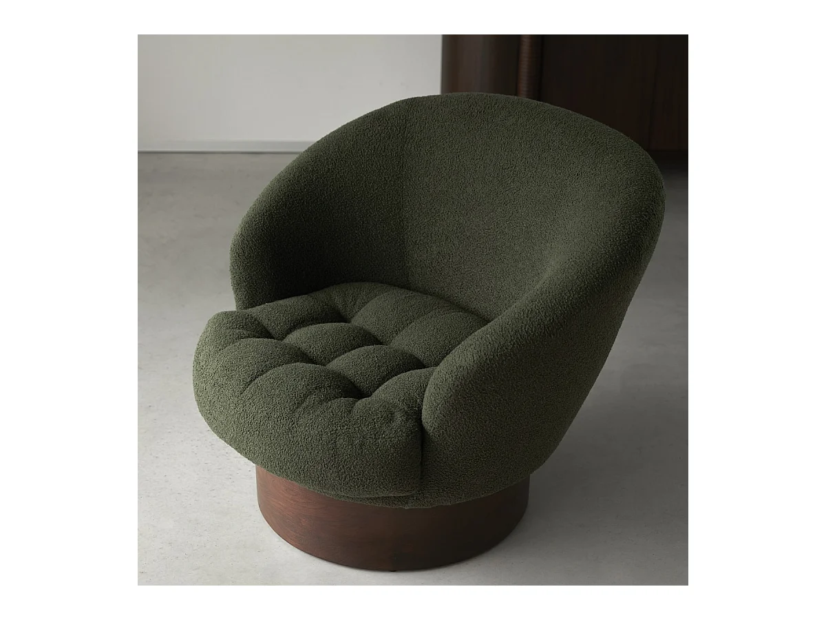 Poltrona in legno massello di mindi e tessuto bouclé verde Ines, 1 posto