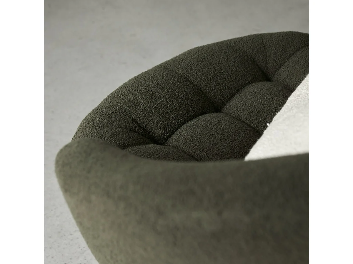 Fauteuil en bois de mindi massif et tissu bouclé vert Ines, 1 place