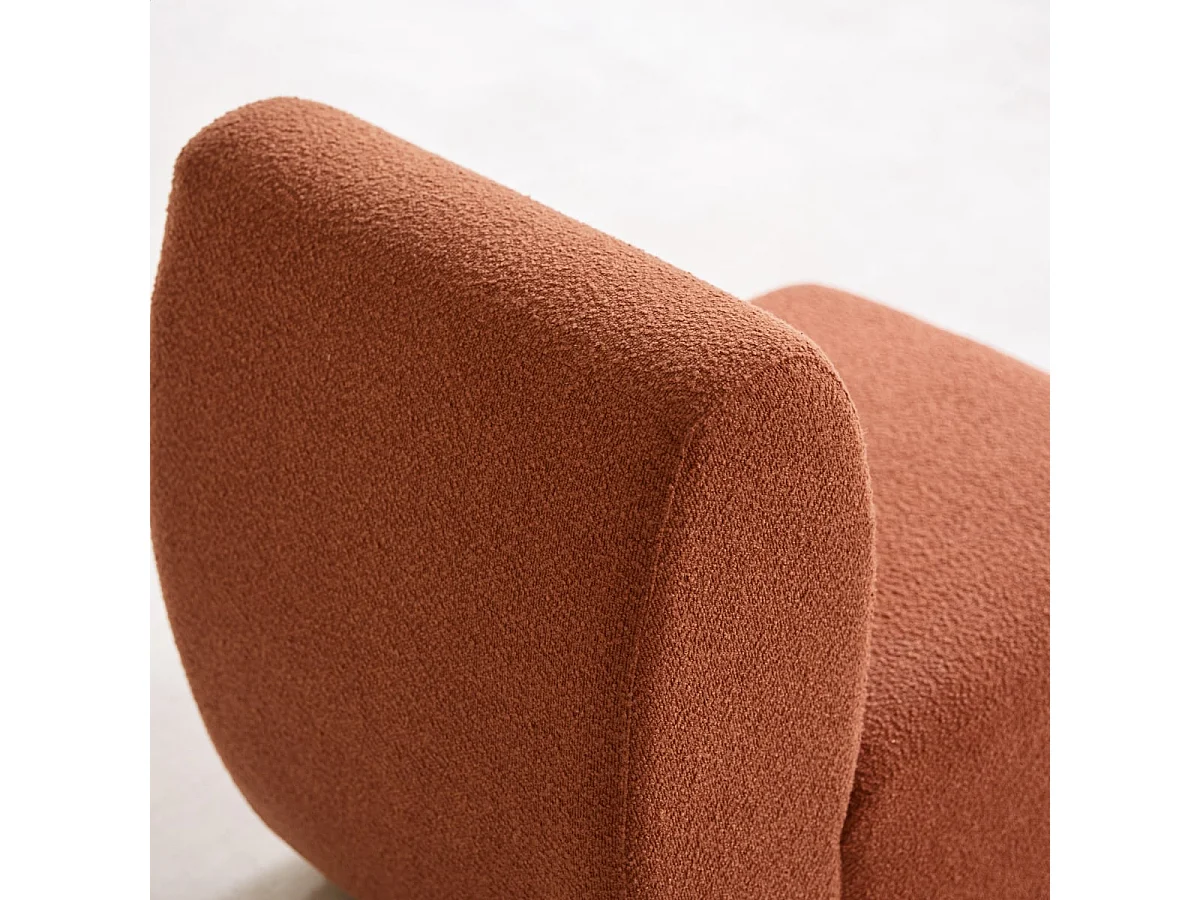 Tiefer Modulsessel Swann aus massivem Akazienholz mit terrakottafarbenem Stoffbezug