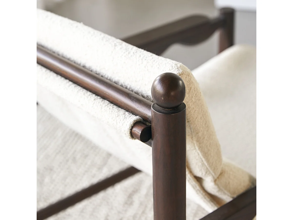 Sessel Alix aus massivem Mindiholz mit naturfarbenem Stoffbezug, 1-Sitzer