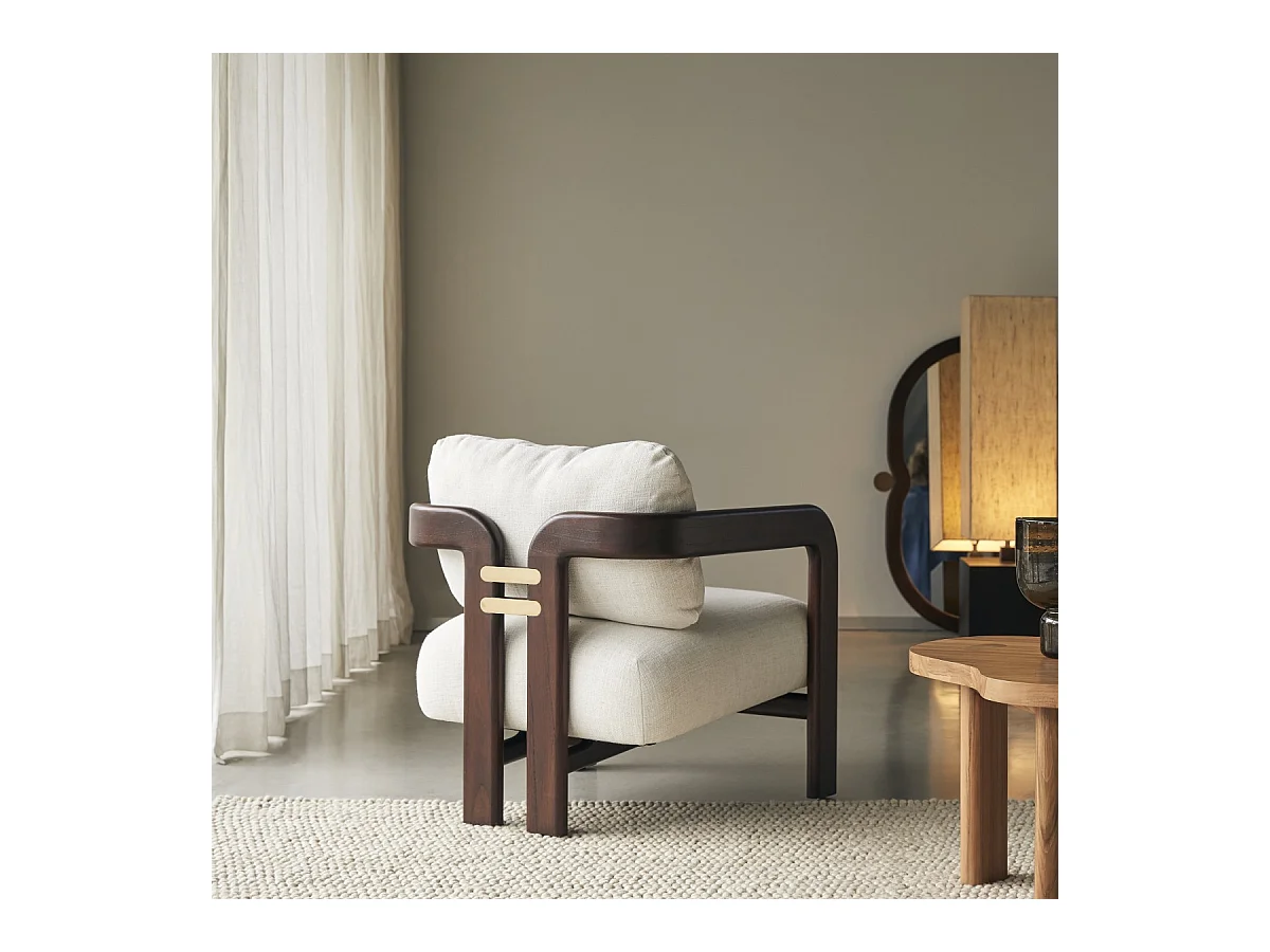 Fauteuil en bois de mindi massif et tissu bouclé écru Charlie, 1 place