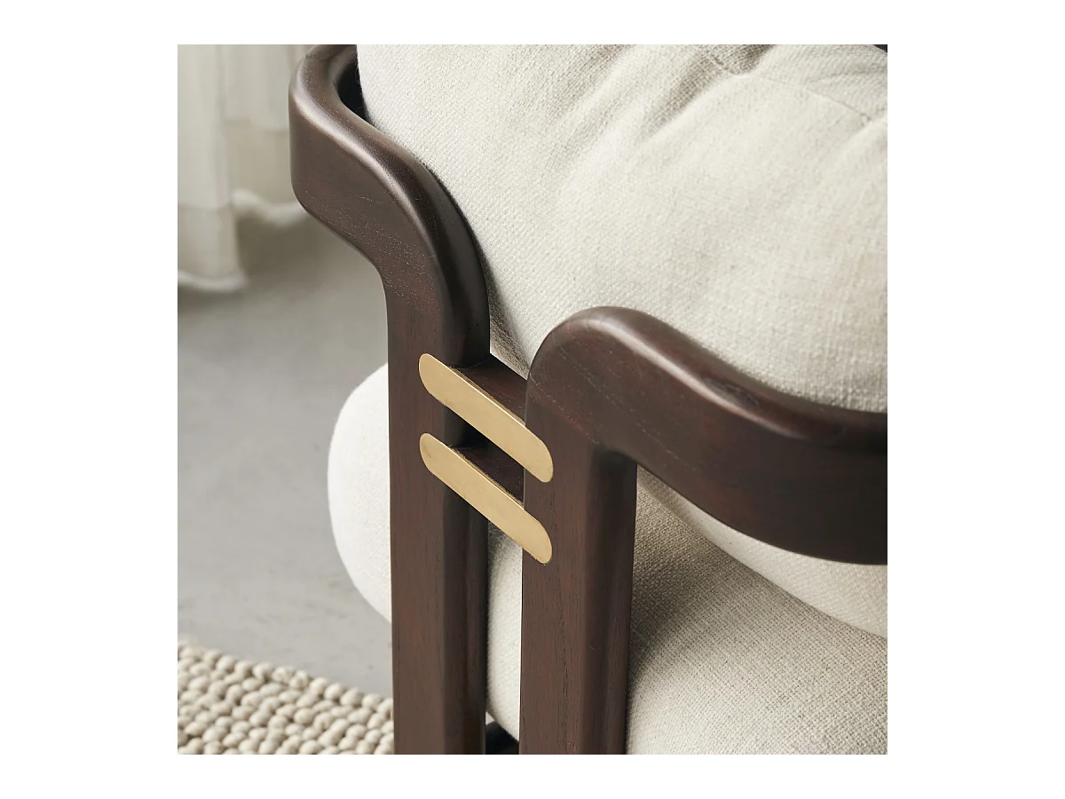 Fauteuil en bois de mindi massif et tissu bouclé écru Charlie, 1 place