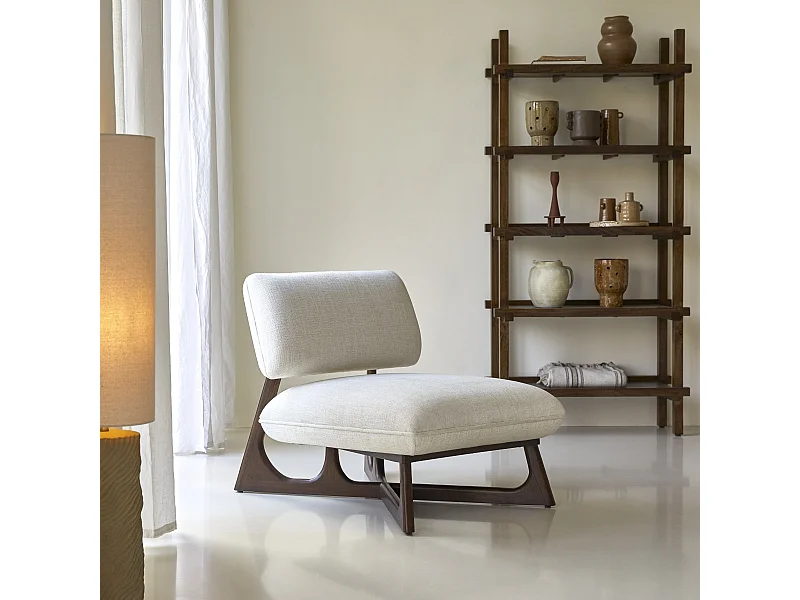 Niedriger Sessel Brune aus massivem Mindiholz und ecrufarbenem Stoff ,1-Sitz