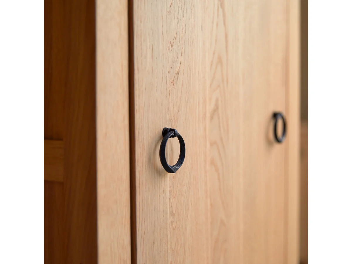 Hochschrank Volute aus Eichenholz 190