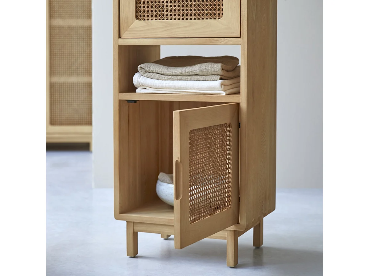 Niedriger Schrank aus massivem Ulmenholz und Rattangeflecht Luis