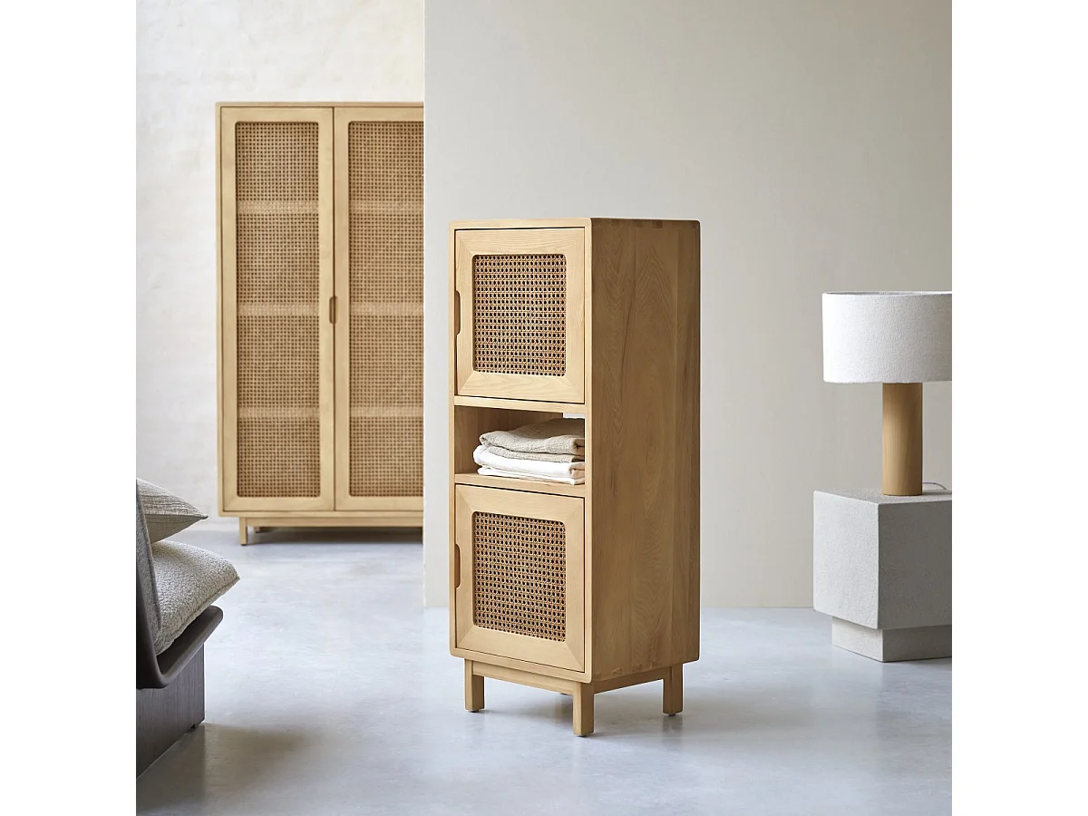 Niedriger Schrank aus massivem Ulmenholz und Rattangeflecht Luis