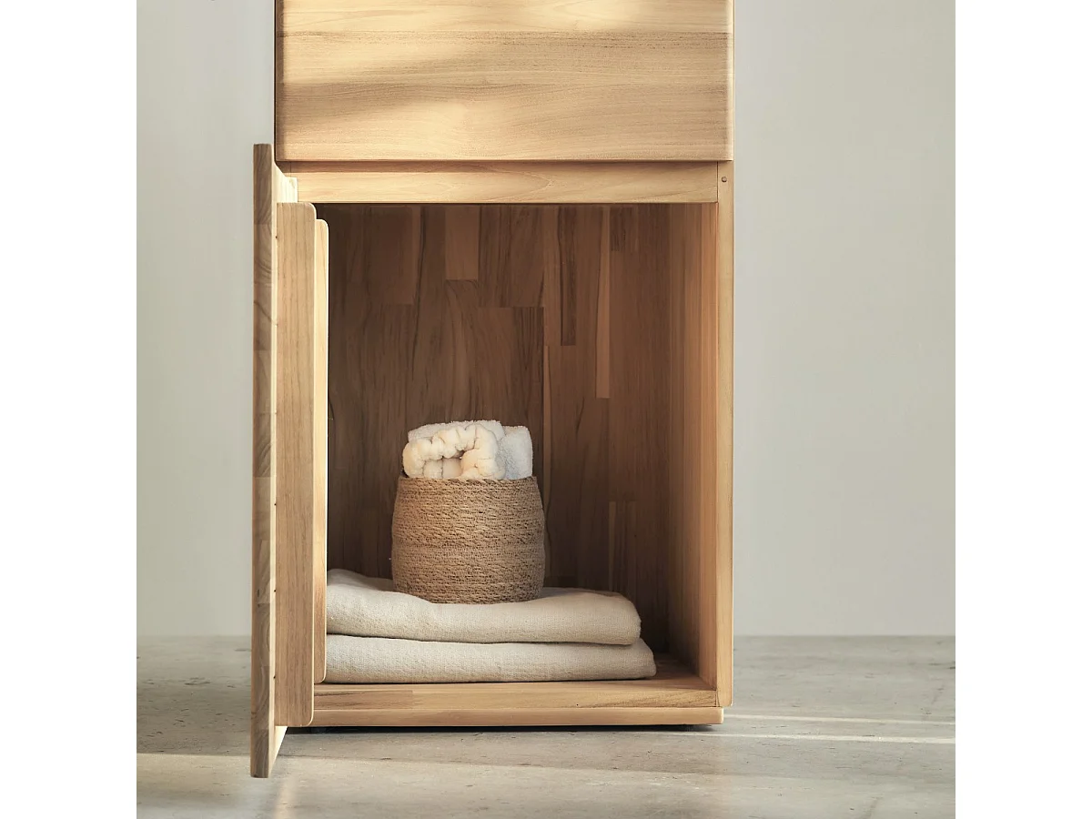 Hochschrank Nino aus massivem Teakholz