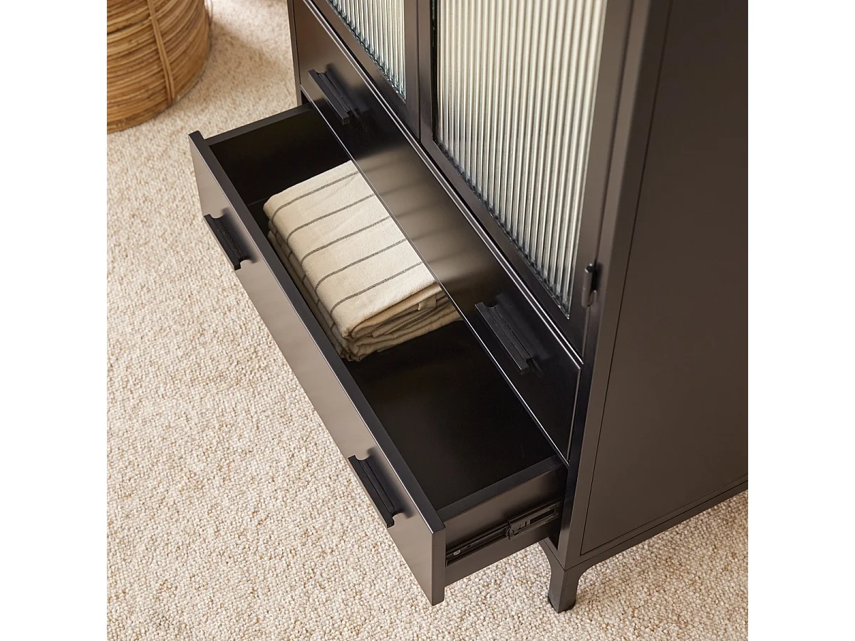 Armadio in metallo verniciato Emil