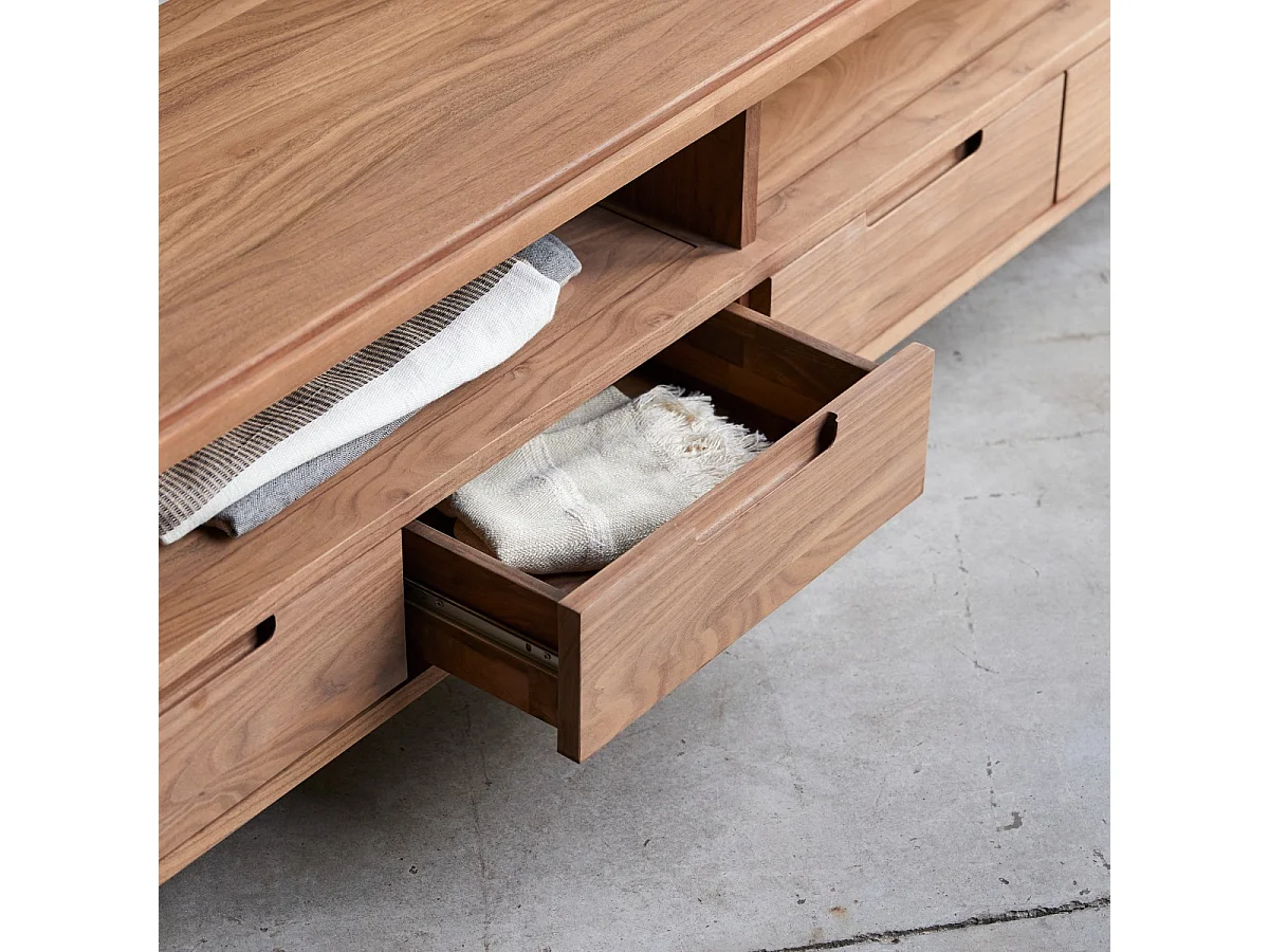 TV-Schrank aus Nussbaumholz 180 Arto