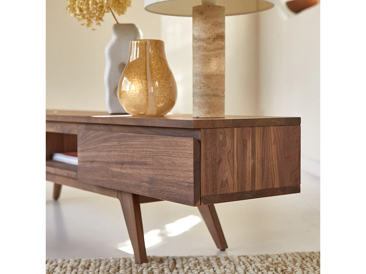 TV-Schrank aus Nussbaumholz 180 Esmée