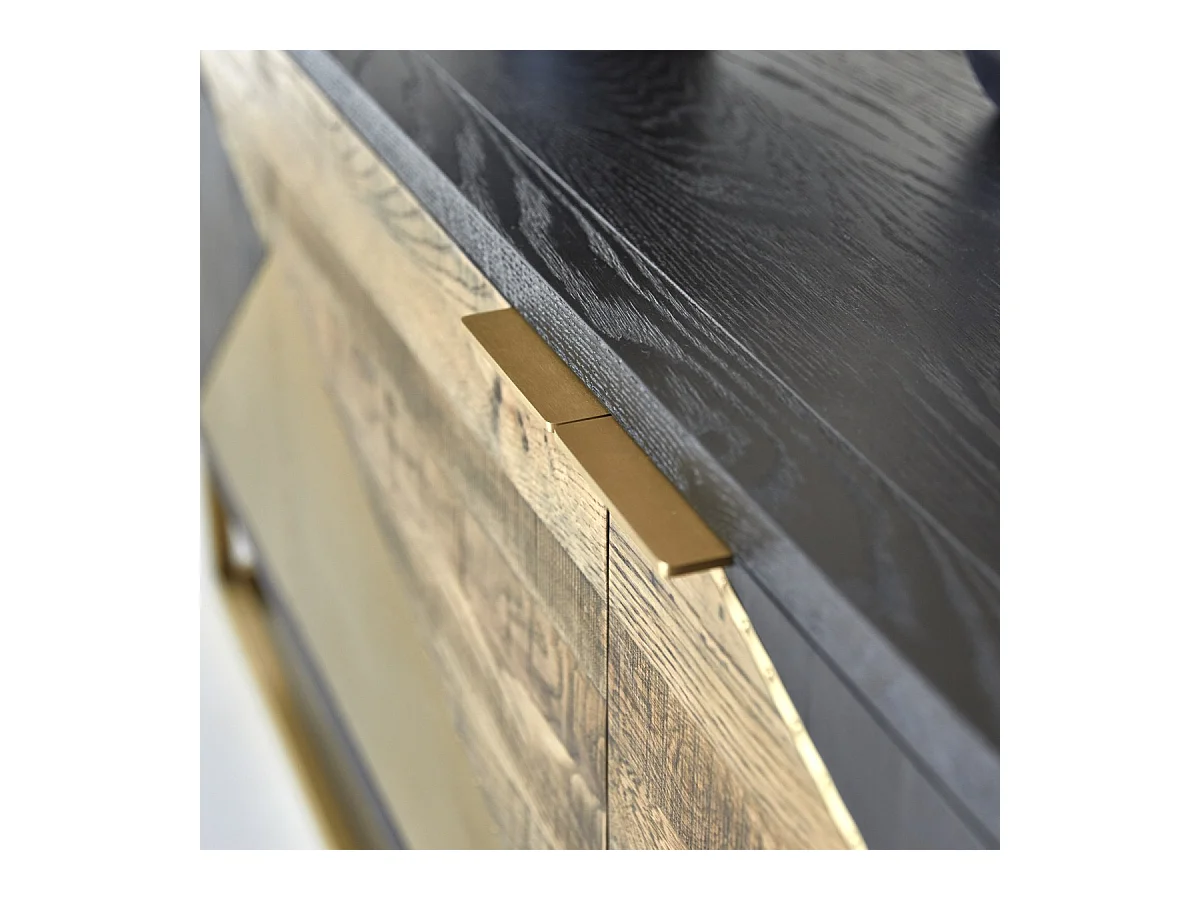 TV Schrank aus Eiche von Tikamoon mit Messingfüßen