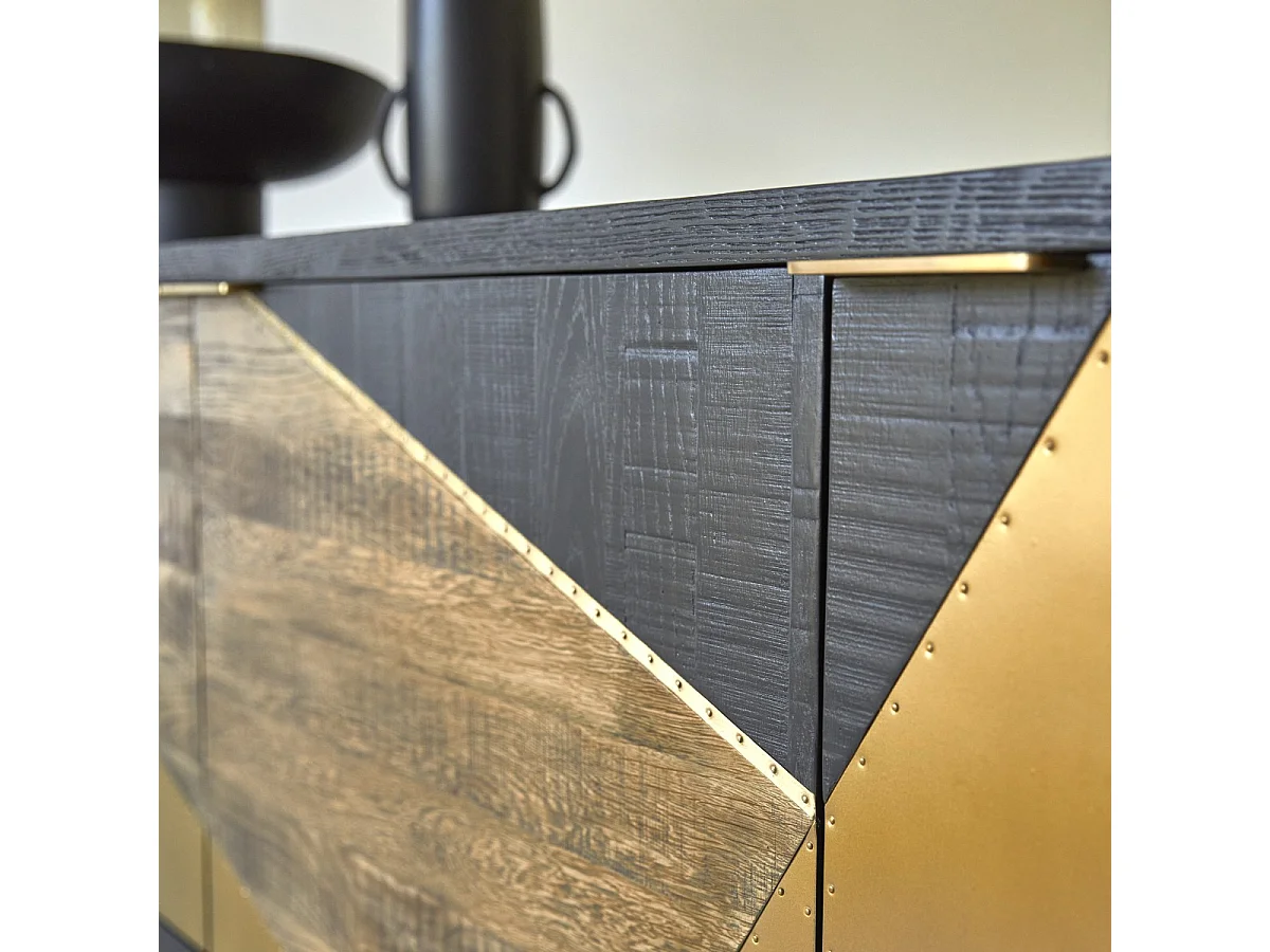 TV Schrank aus Eiche von Tikamoon mit Messingfüßen