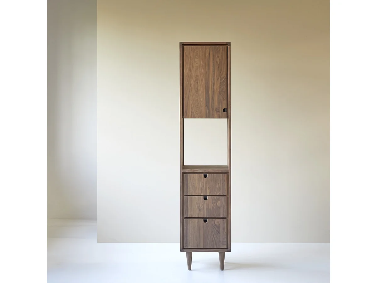 Hochschrank aus Nussbaumholz 180 Jonàk