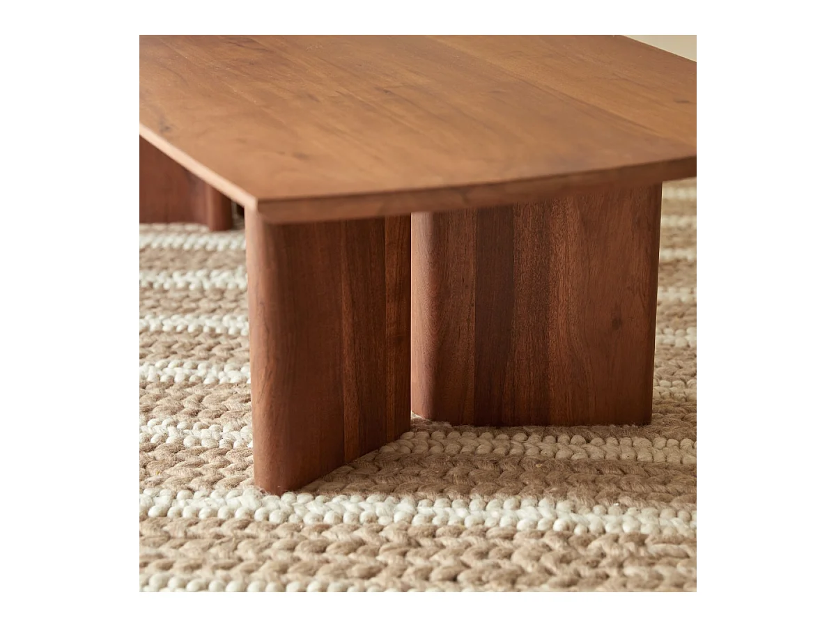 Couchtisch aus Akazienholz Suzanne 140x60