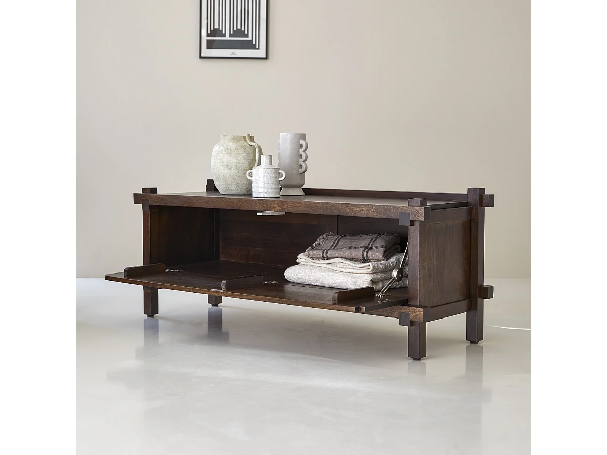 TV-Möbel Arko aus massivem Mangoholz