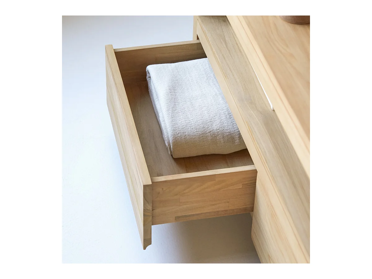 TV Schrank aus Teak auf praktischen Rollen 180cm Anoa Massivholz Tikamoon