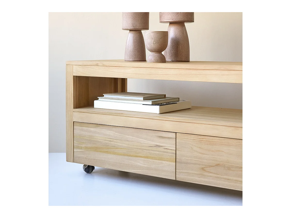 TV Schrank aus Teak auf praktischen Rollen 180cm Anoa Massivholz Tikamoon