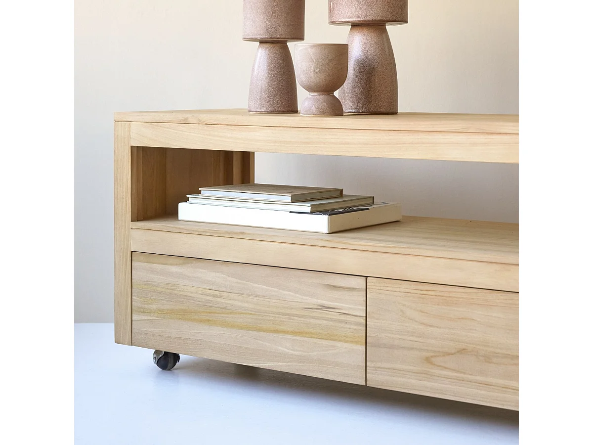 TV Schrank aus Teak auf praktischen Rollen 180cm Anoa Massivholz Tikamoon