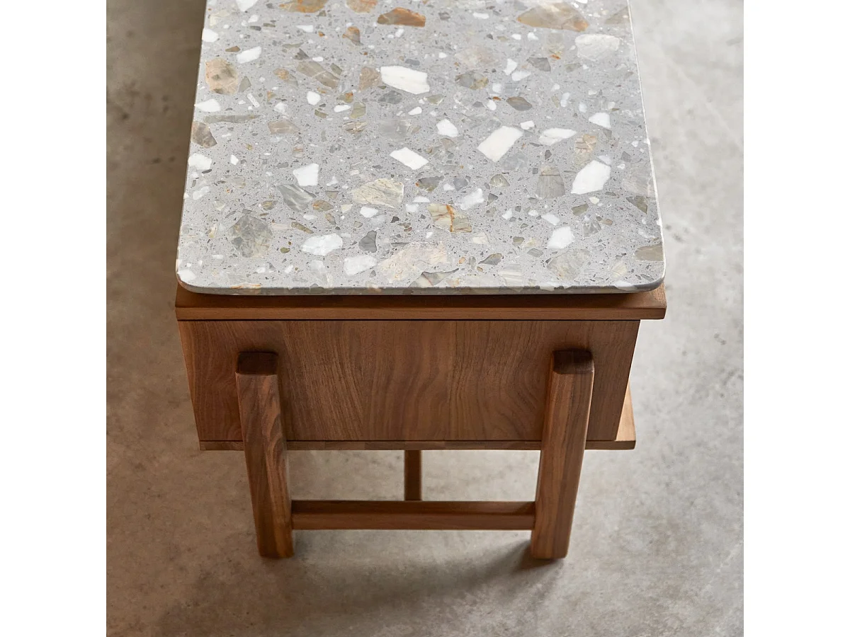 TV-Schrank Isaure aus massivem Nussbaumholz und Premium-Terrazzo 175 cm