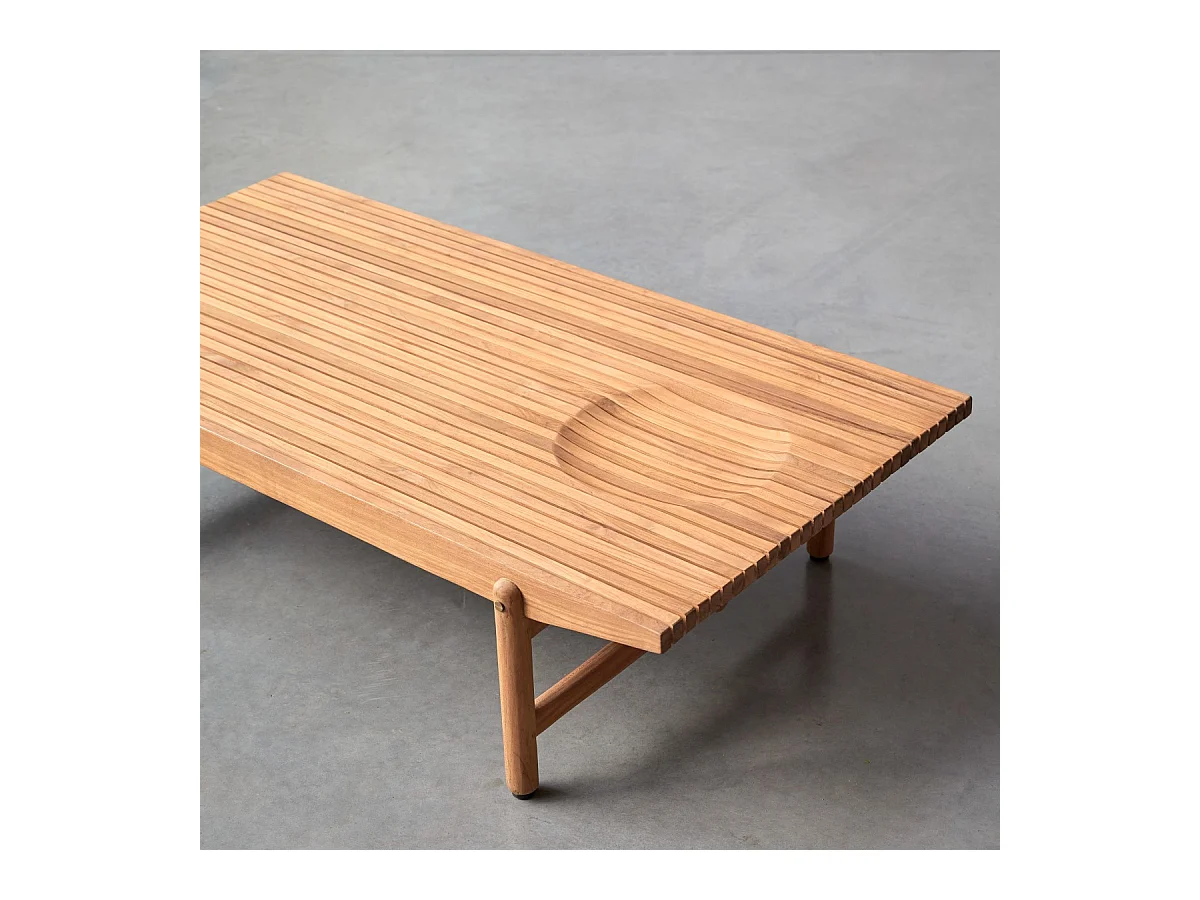 Couchtisch Fado aus massivem Teakholz