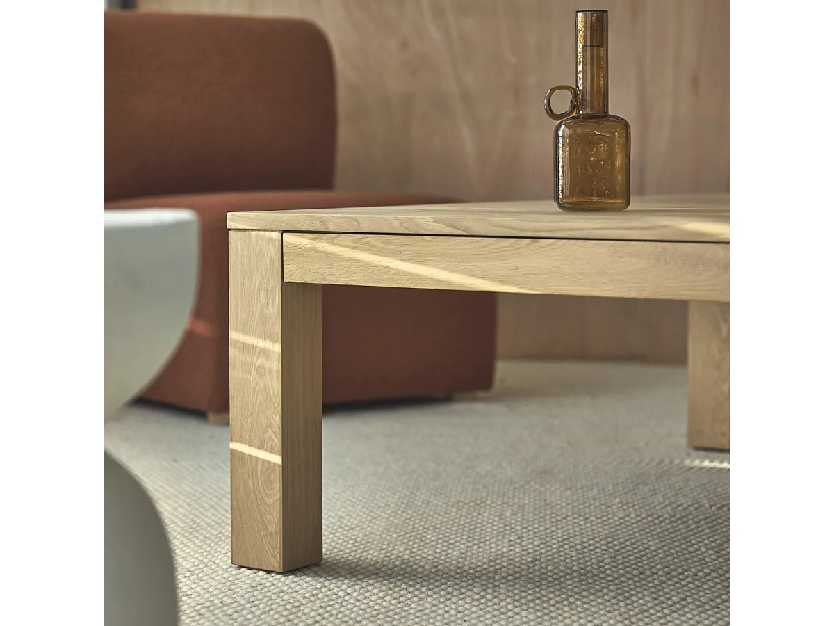 Tavolo in legno di rovere massello 125x125 Eden