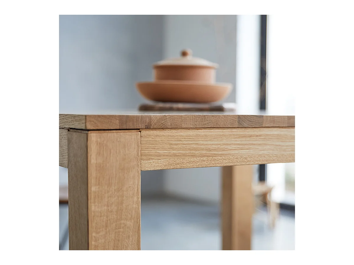 Tisch Eden aus massivem Eichenholz 90x90