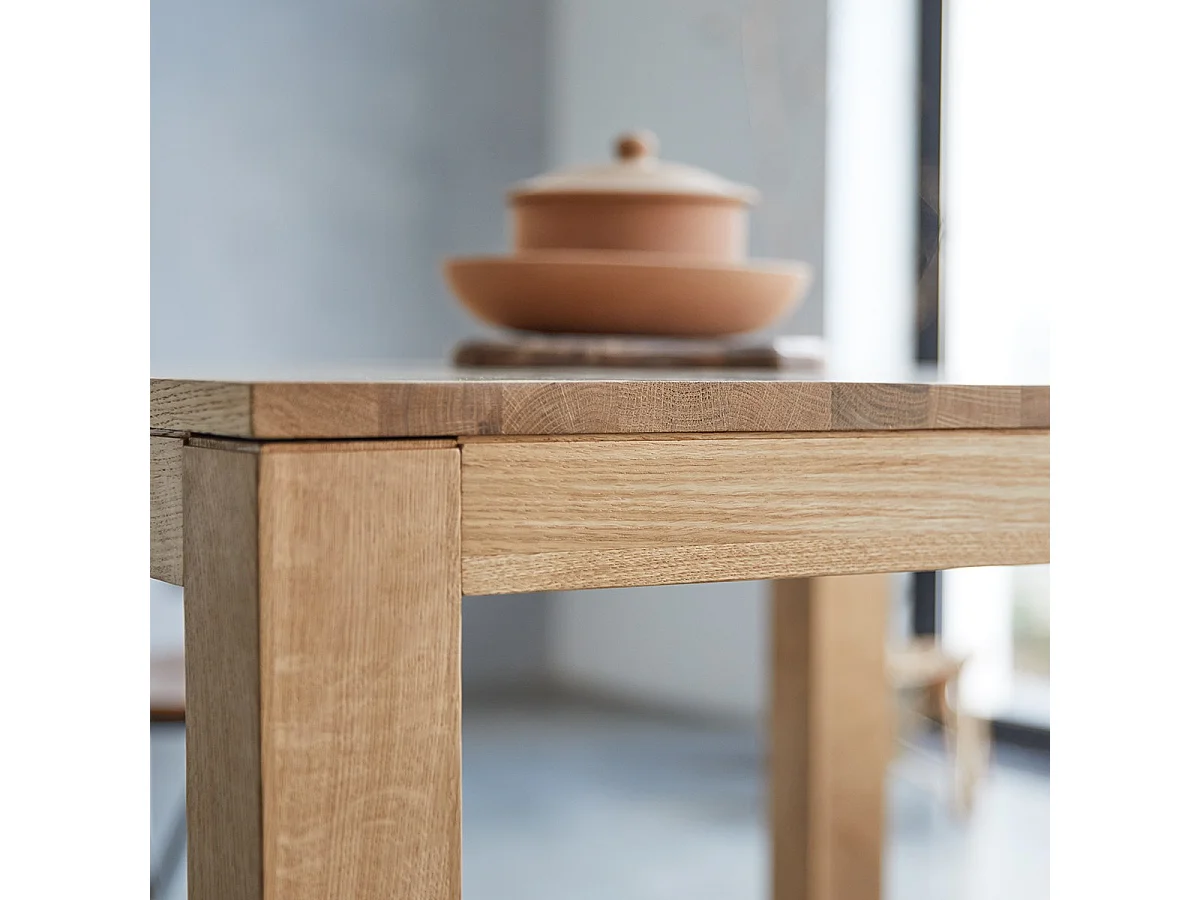 Tisch Eden aus massivem Eichenholz 90x90